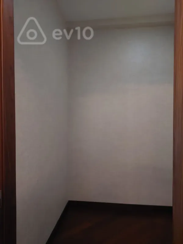 Kirayə verilir 2 otaqlı yeni tikili 113 m²