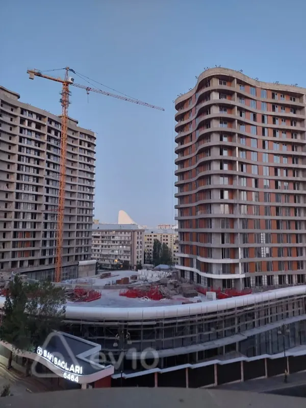 Kirayə verilir 2 otaqlı yeni tikili 113 m²