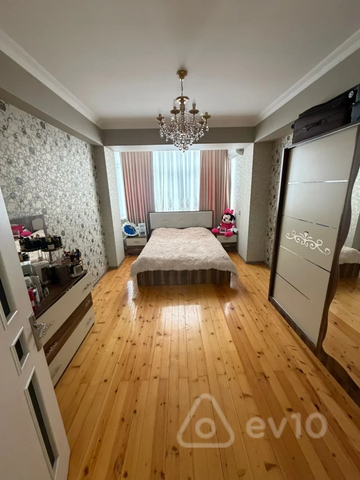 Kirayə verilir 2 otaqlı yeni tikili 55 m²