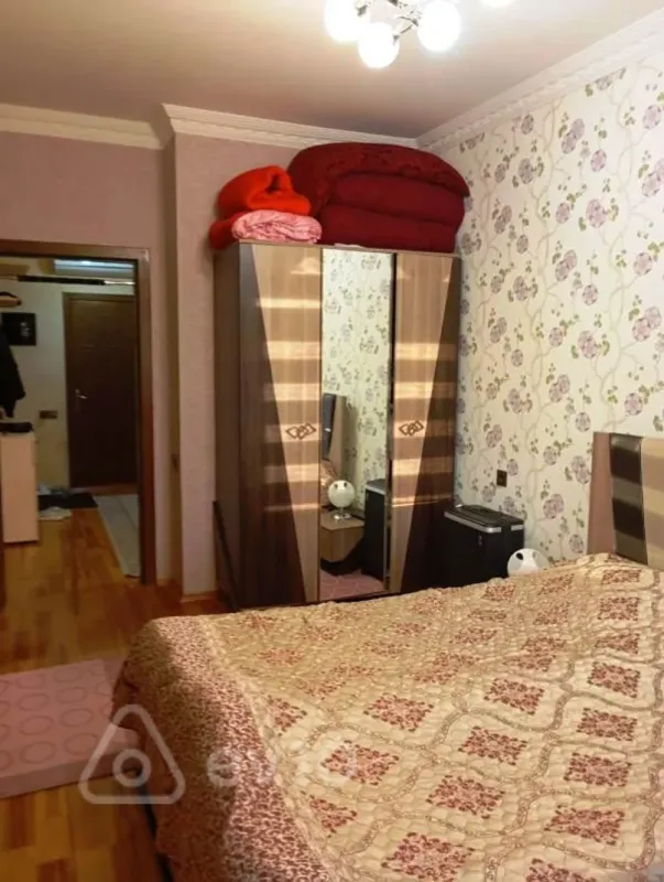 Kirayə verilir 3 otaqlı yeni tikili 100 m²