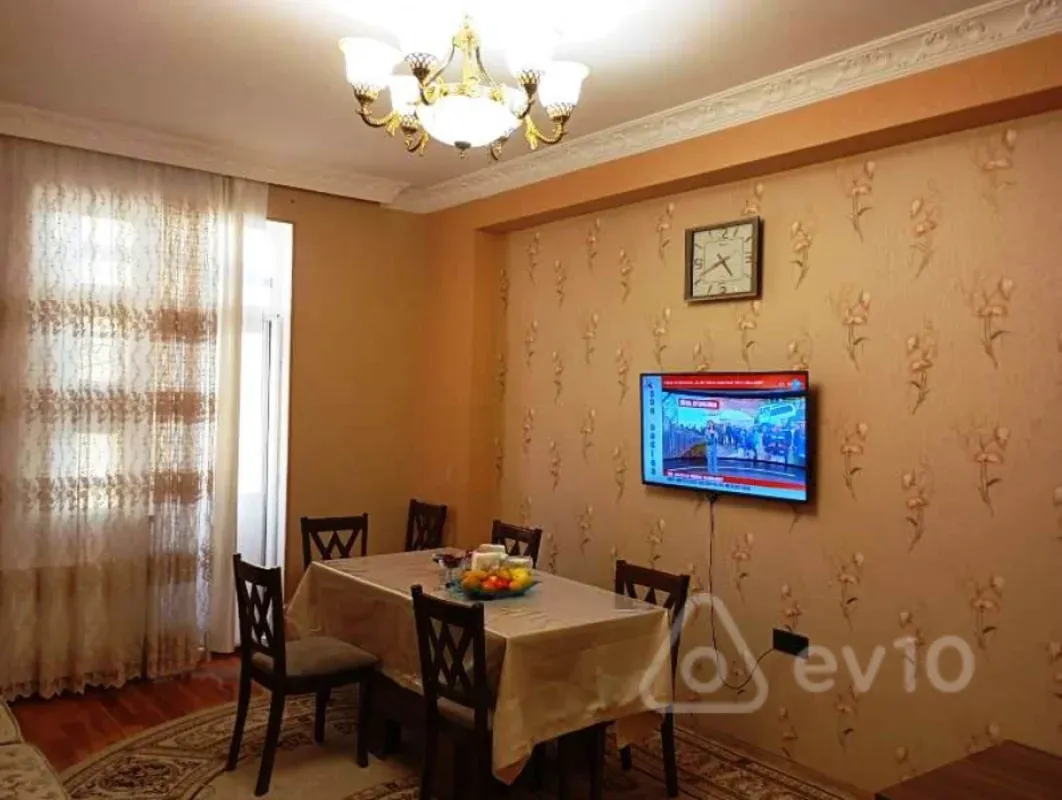 Kirayə verilir 3 otaqlı yeni tikili 100 m²