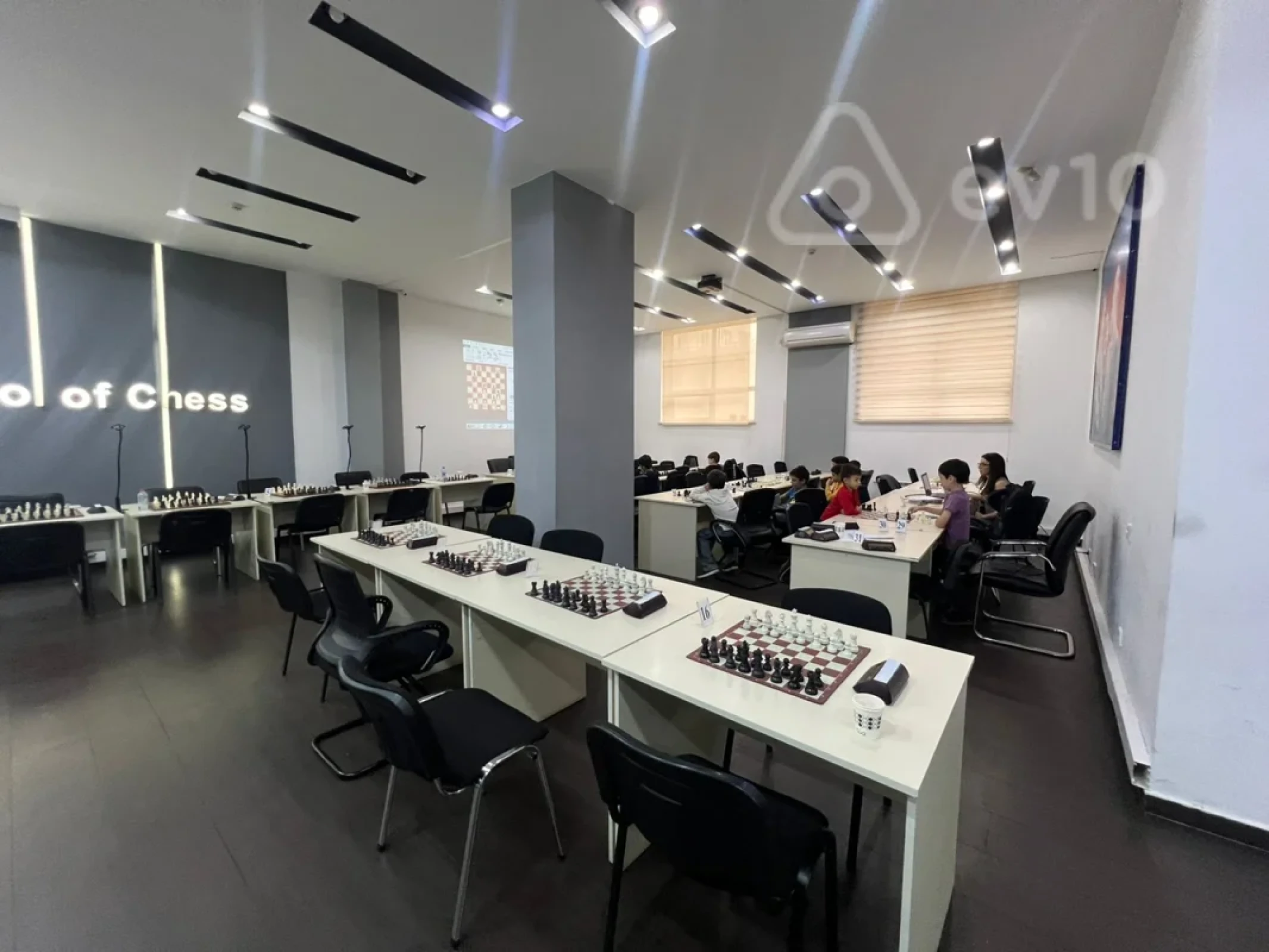 Satılır mənzil 370 m²