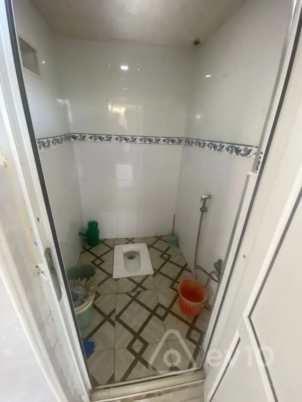 Kirayə verilir 3 otaqlı köhnə tikili 75 m²