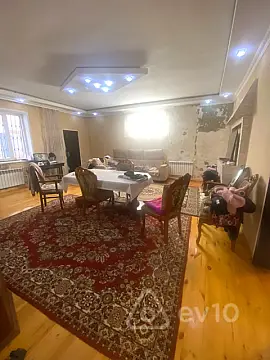 Kirayə verilir 3 otaqlı köhnə tikili 75 m²