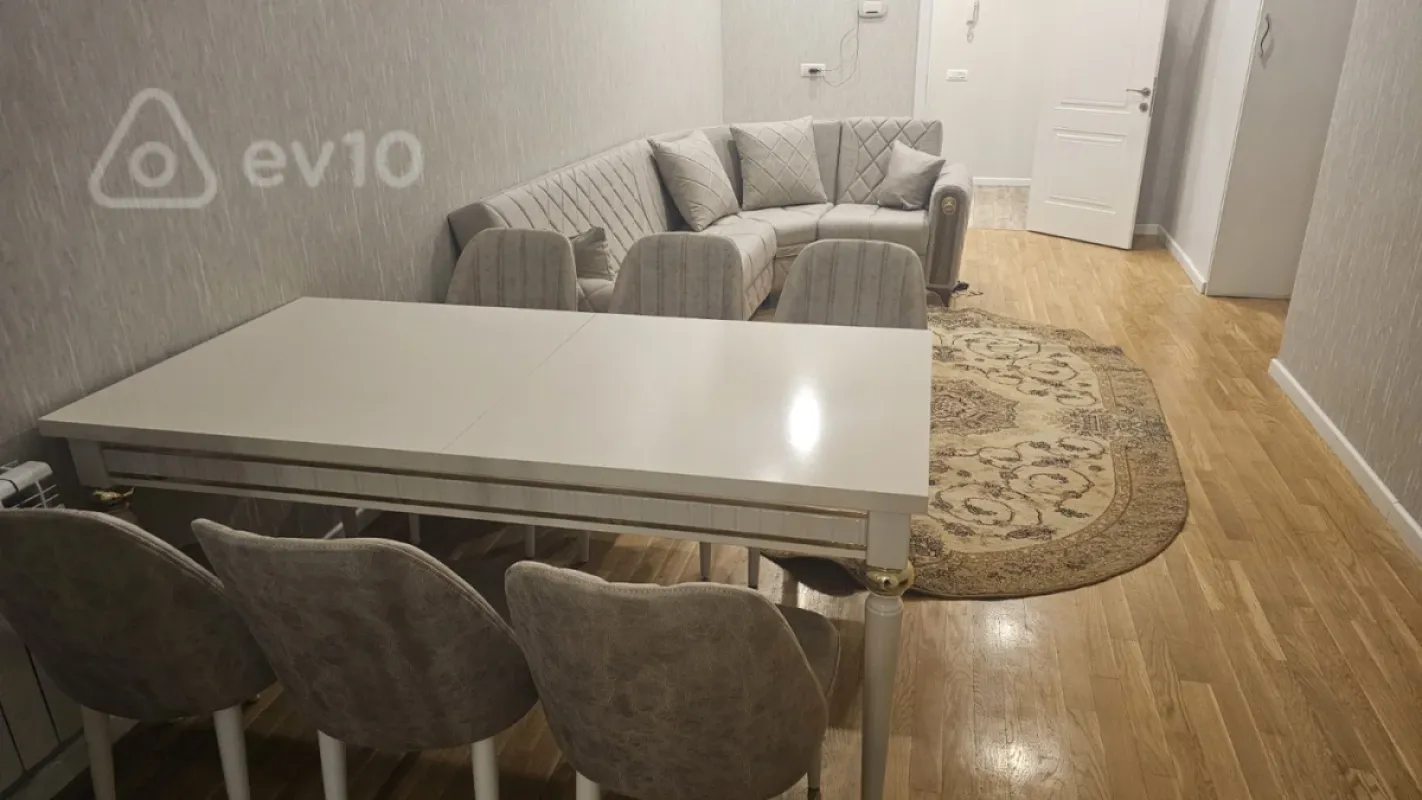 Kirayə verilir 2 otaqlı yeni tikili 65 m²