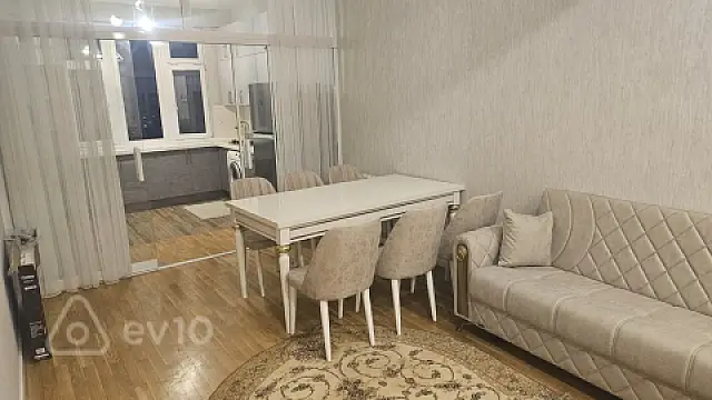 Kirayə verilir 2 otaqlı yeni tikili 65 m²