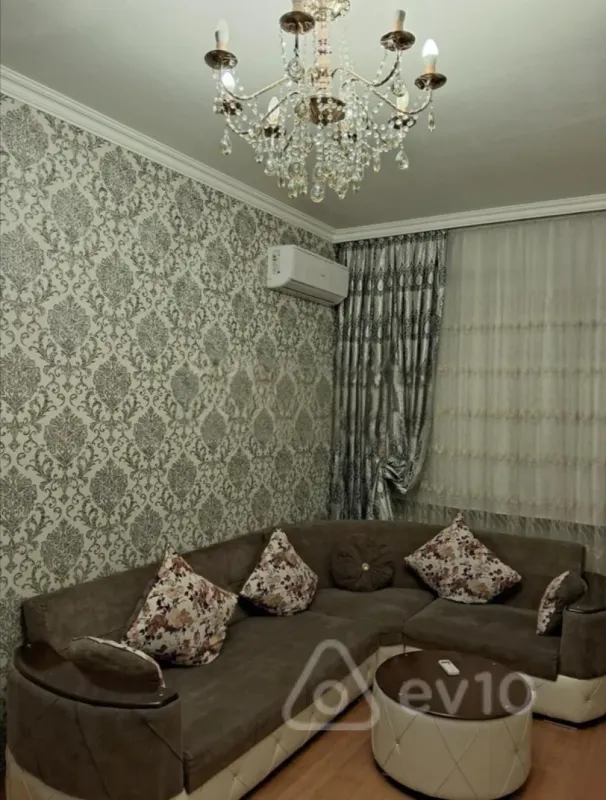 Kirayə verilir 2 otaqlı yeni tikili 70 m²