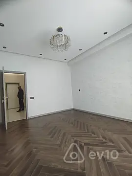 Satılır 2 otaqlı yeni tikili 80 m²