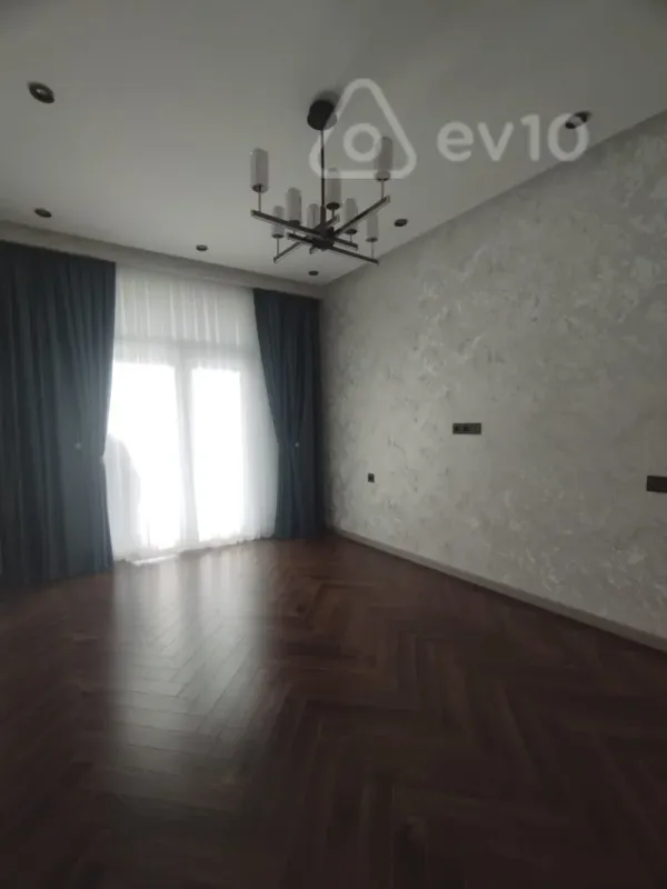 Satılır 2 otaqlı yeni tikili 80 m²