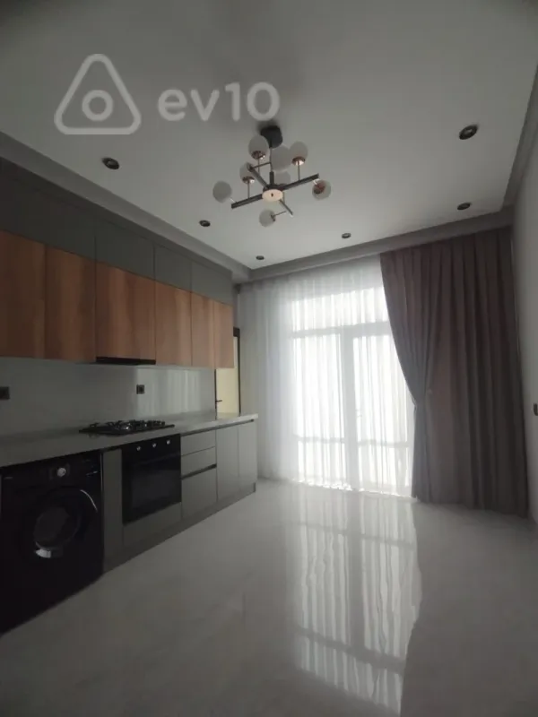 Satılır 2 otaqlı yeni tikili 80 m²