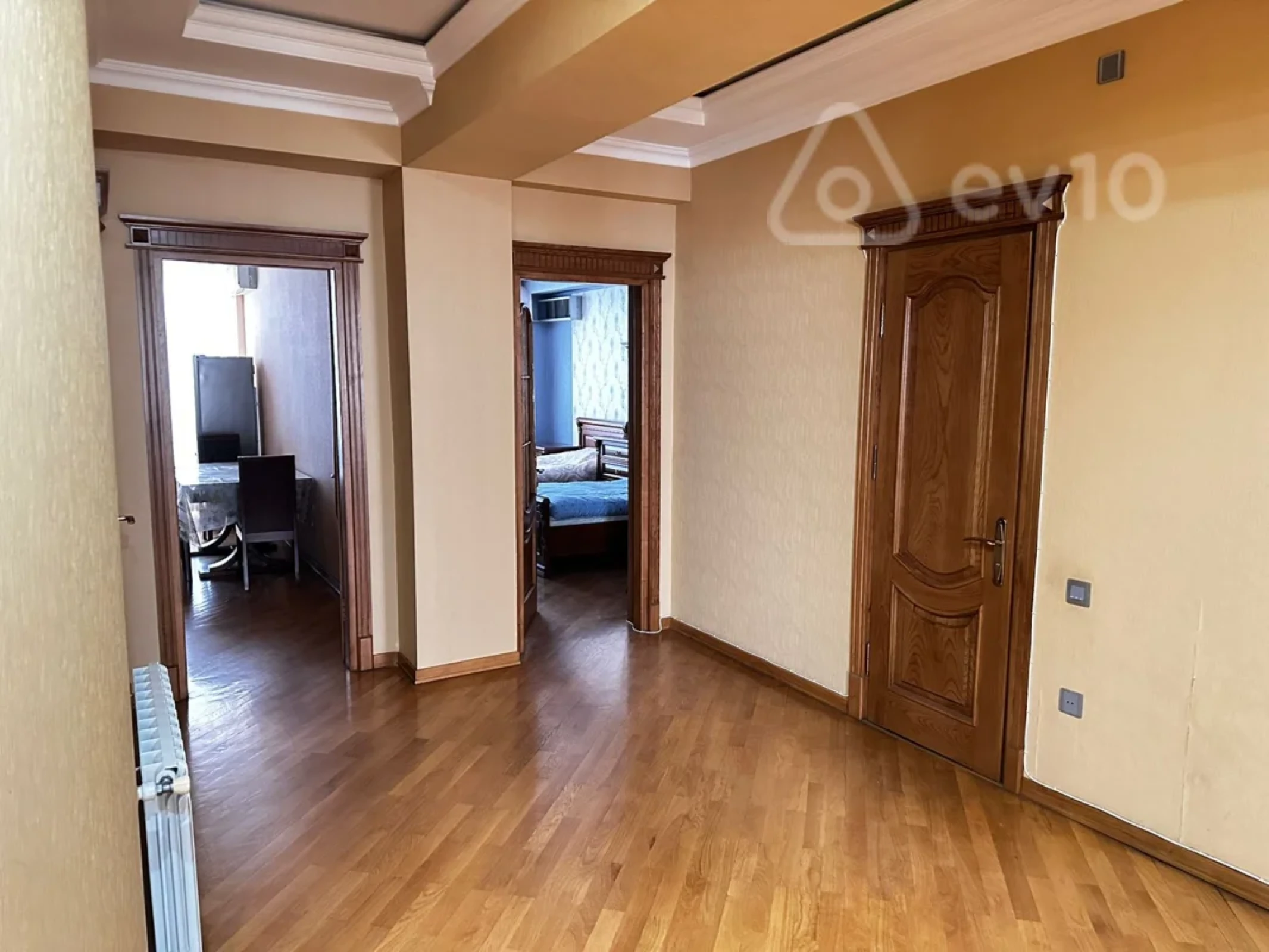 Kirayə verilir 3 otaqlı yeni tikili 157 m²