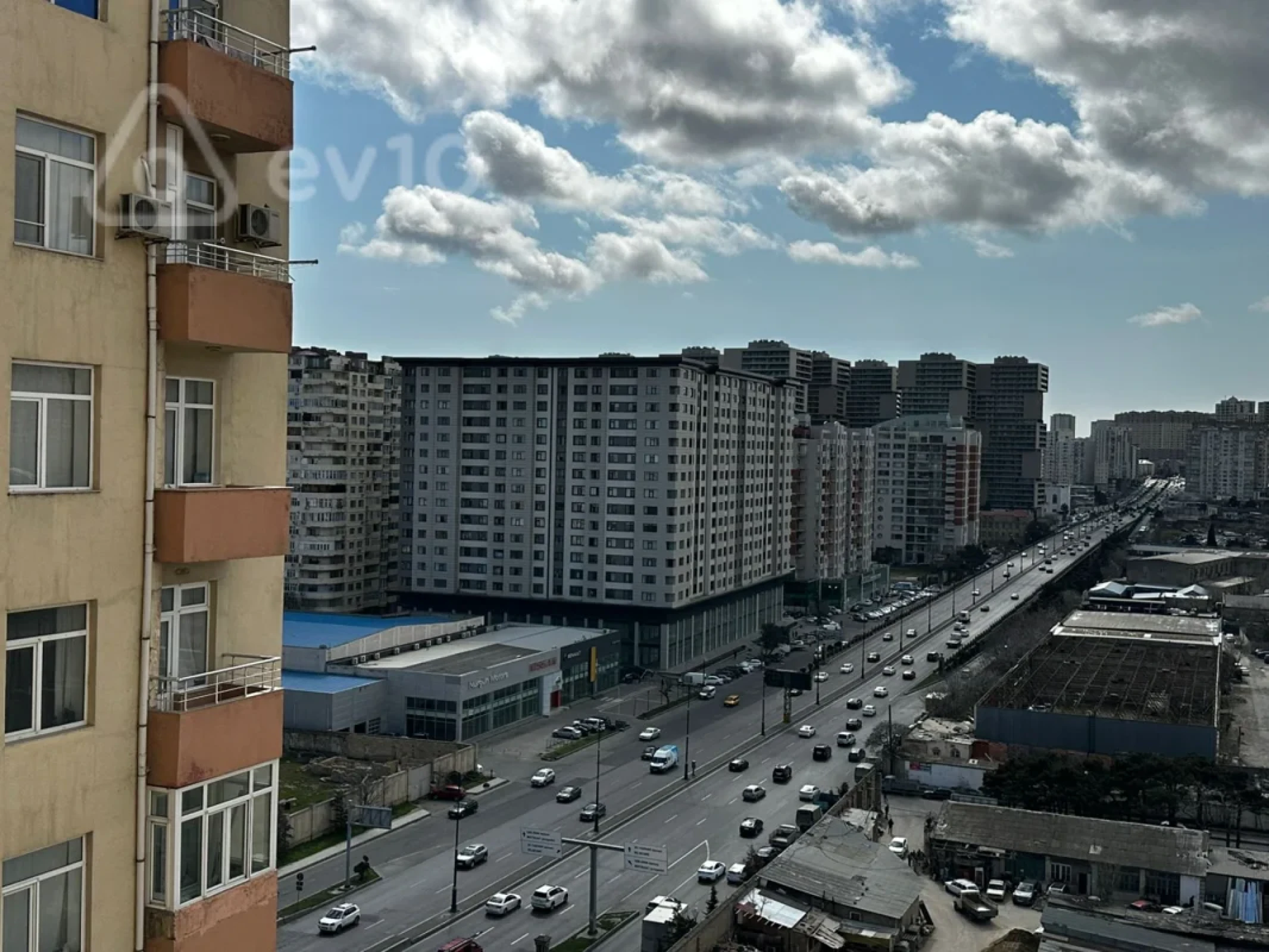 Kirayə verilir 3 otaqlı yeni tikili 157 m²
