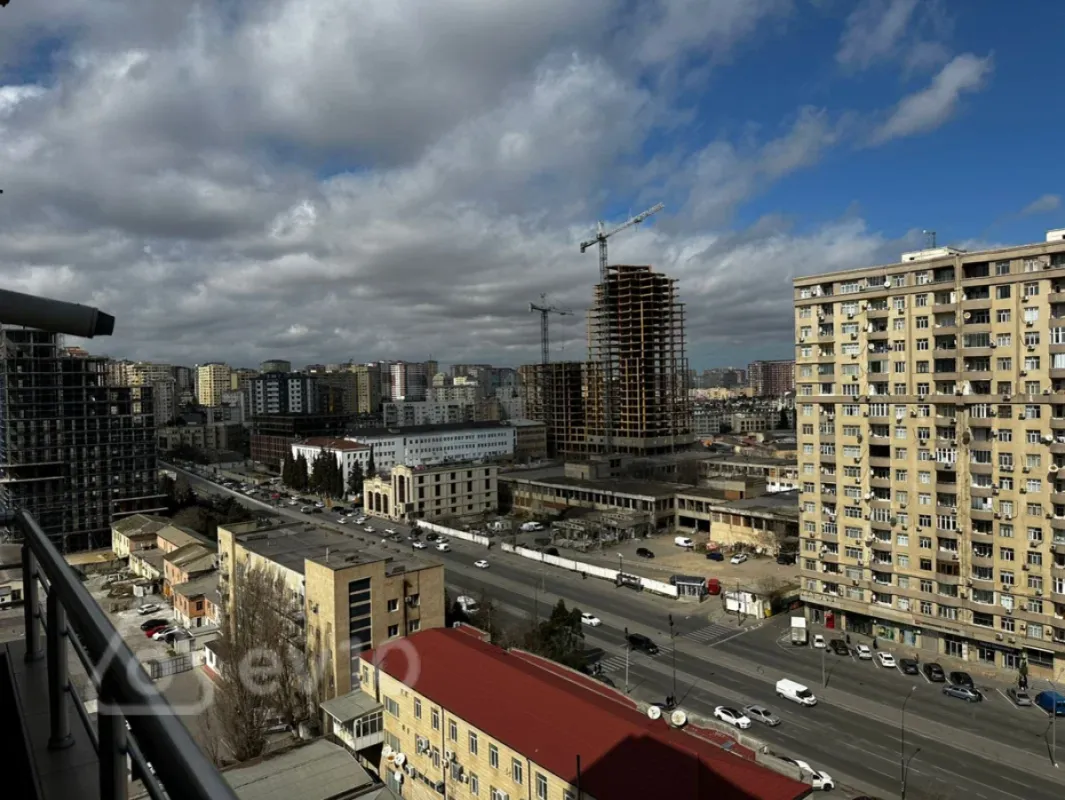 Kirayə verilir 3 otaqlı yeni tikili 157 m²