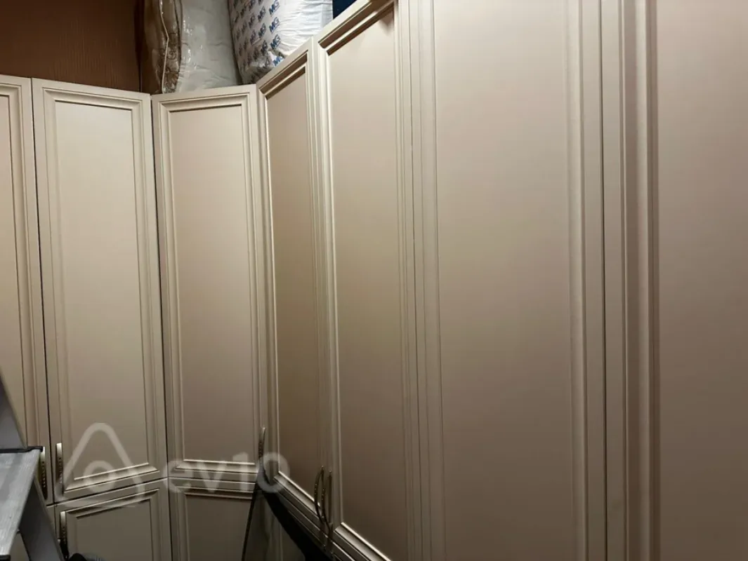 Kirayə verilir 3 otaqlı yeni tikili 157 m²