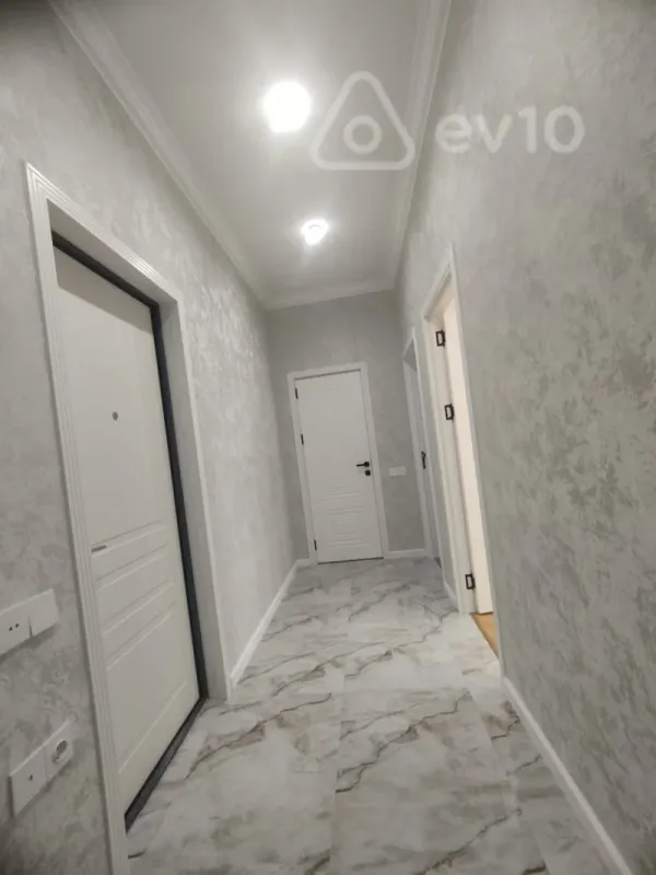 Satılır 2 otaqlı yeni tikili 65 m²