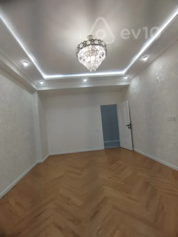 Satılır 2 otaqlı yeni tikili 65 m²