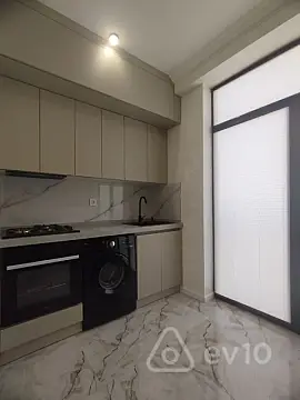 Satılır 2 otaqlı yeni tikili 65 m²