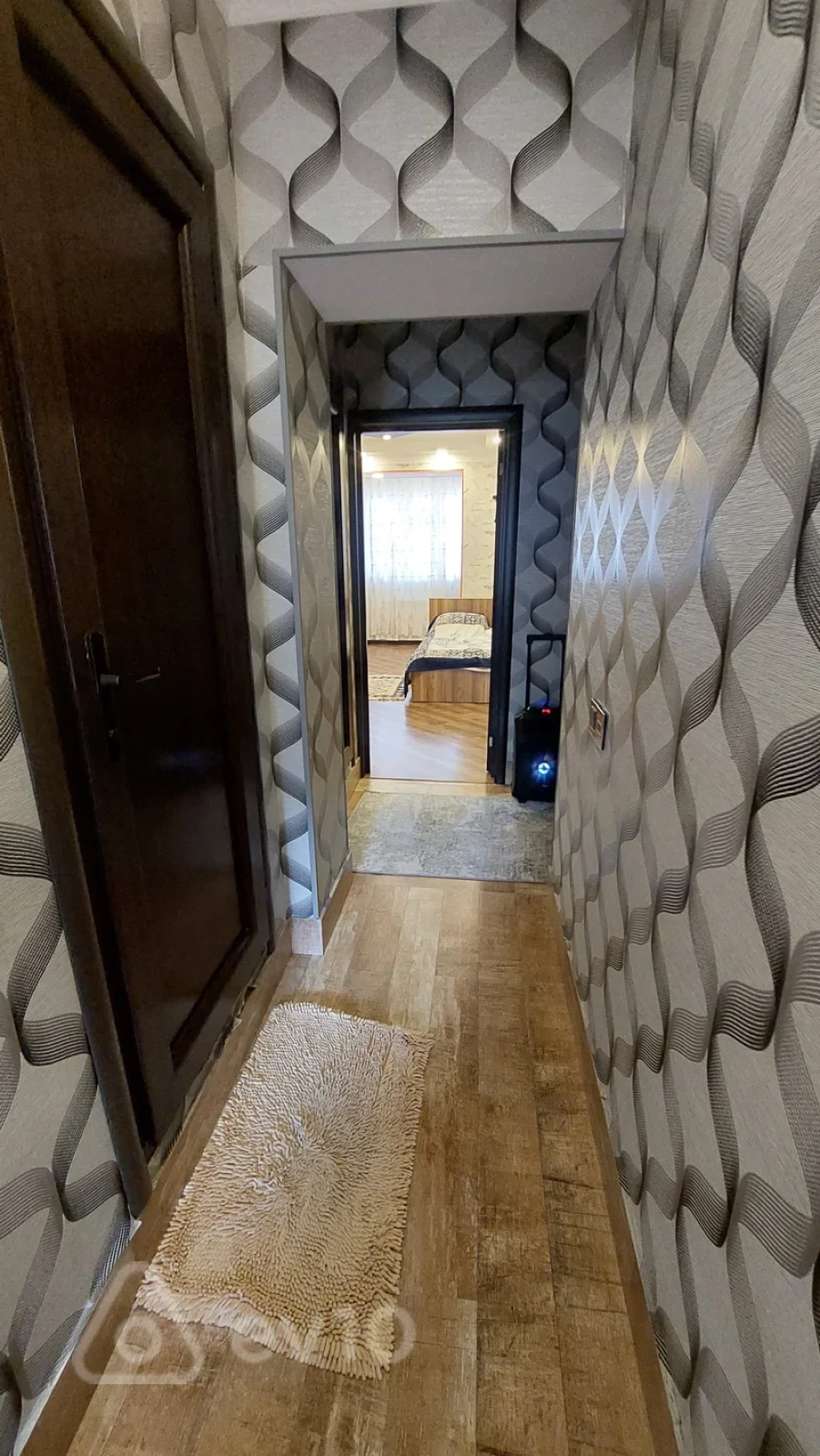 Kirayə verilir 3 otaqlı köhnə tikili 110 m²