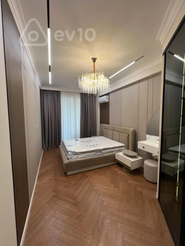 Kirayə verilir 2 otaqlı yeni tikili 79 m²