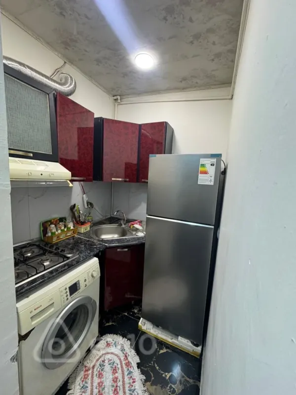 Kirayə verilir 2 otaqlı köhnə tikili 70 m²