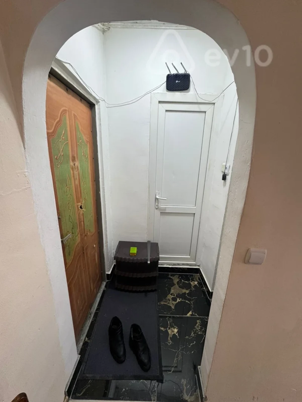 Kirayə verilir 2 otaqlı köhnə tikili 70 m²