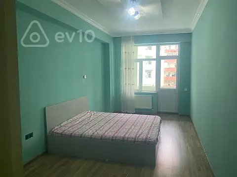 Kirayə verilir 4 otaqlı yeni tikili 150 m²