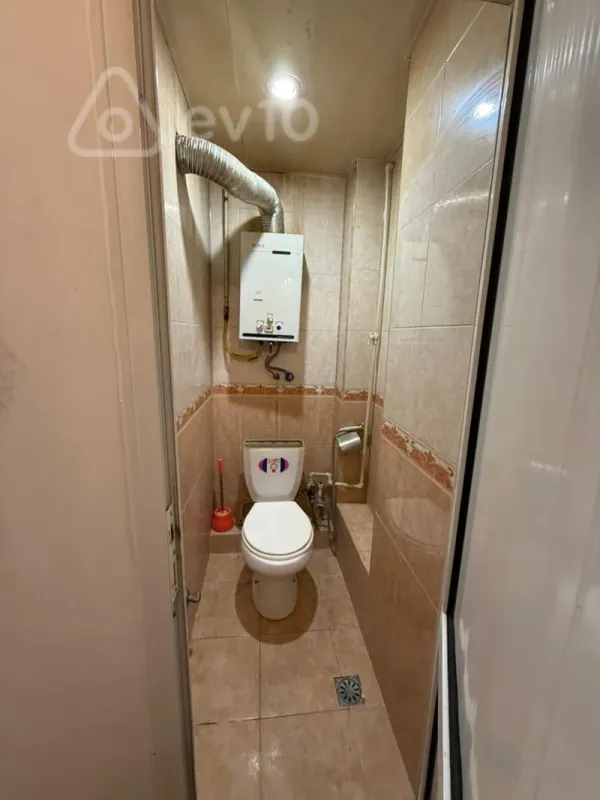Kirayə verilir 2 otaqlı köhnə tikili 55 m²