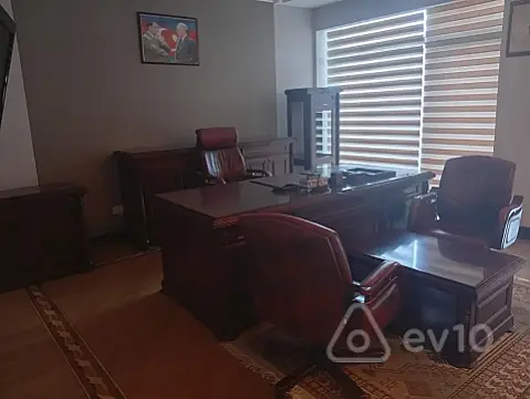 Kirayə verilir 5 otaqlı ofis 280 m² — Bakı, Səbail 5 otaq 280.00 m²