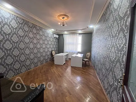Kirayə verilir 4 otaqlı ofis 250 m²