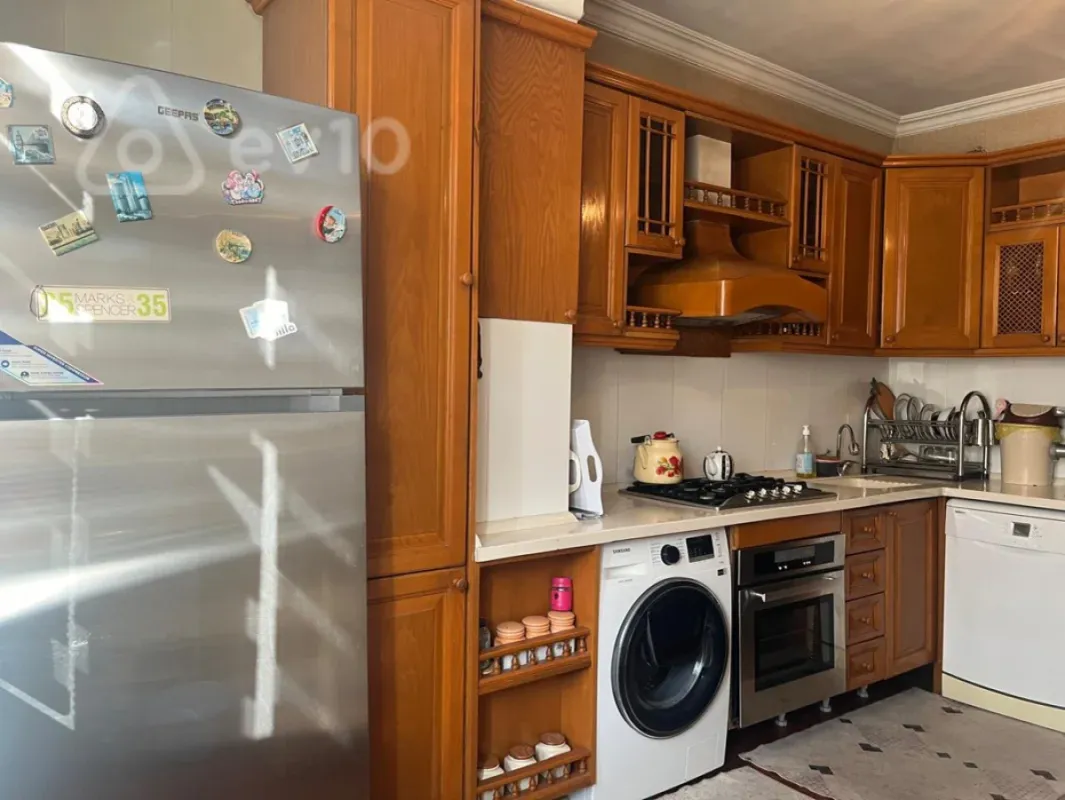 Satılır 5 otaqlı köhnə tikili 116 m²