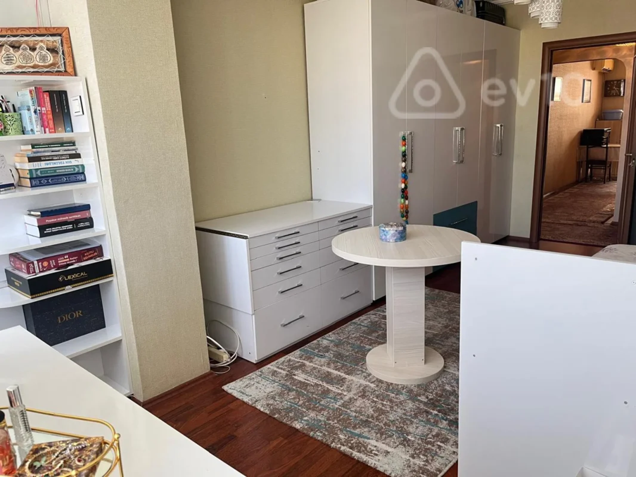 Satılır 5 otaqlı köhnə tikili 116 m²