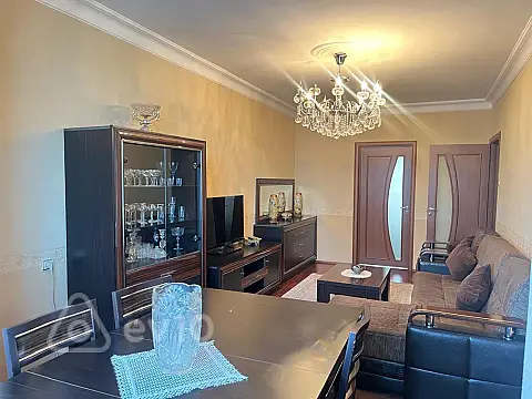 Satılır 5 otaqlı köhnə tikili 116 m² — Xırdalan 5 otaq 116.00 m²