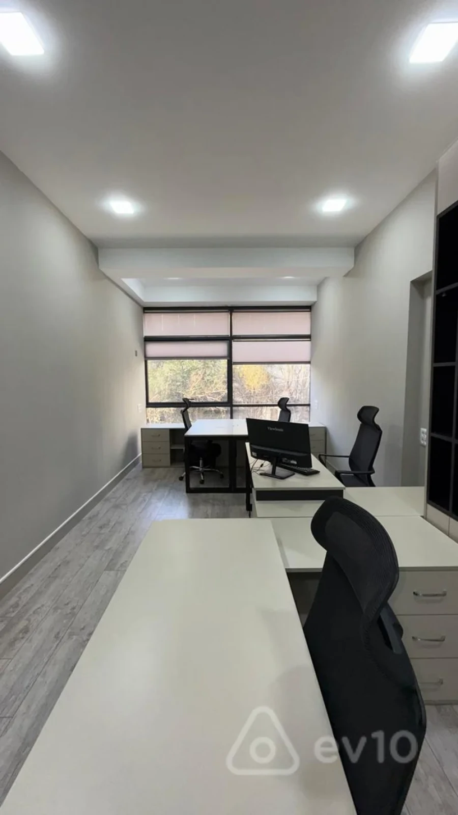 Kirayə verilir 3 otaqlı ofis 120 m²