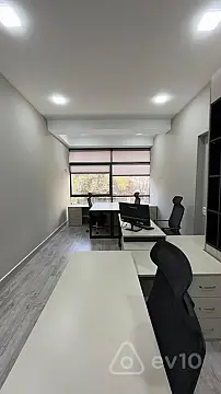 Kirayə verilir 3 otaqlı ofis 120 m²