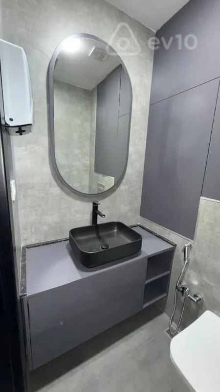 Kirayə verilir 3 otaqlı ofis 120 m²