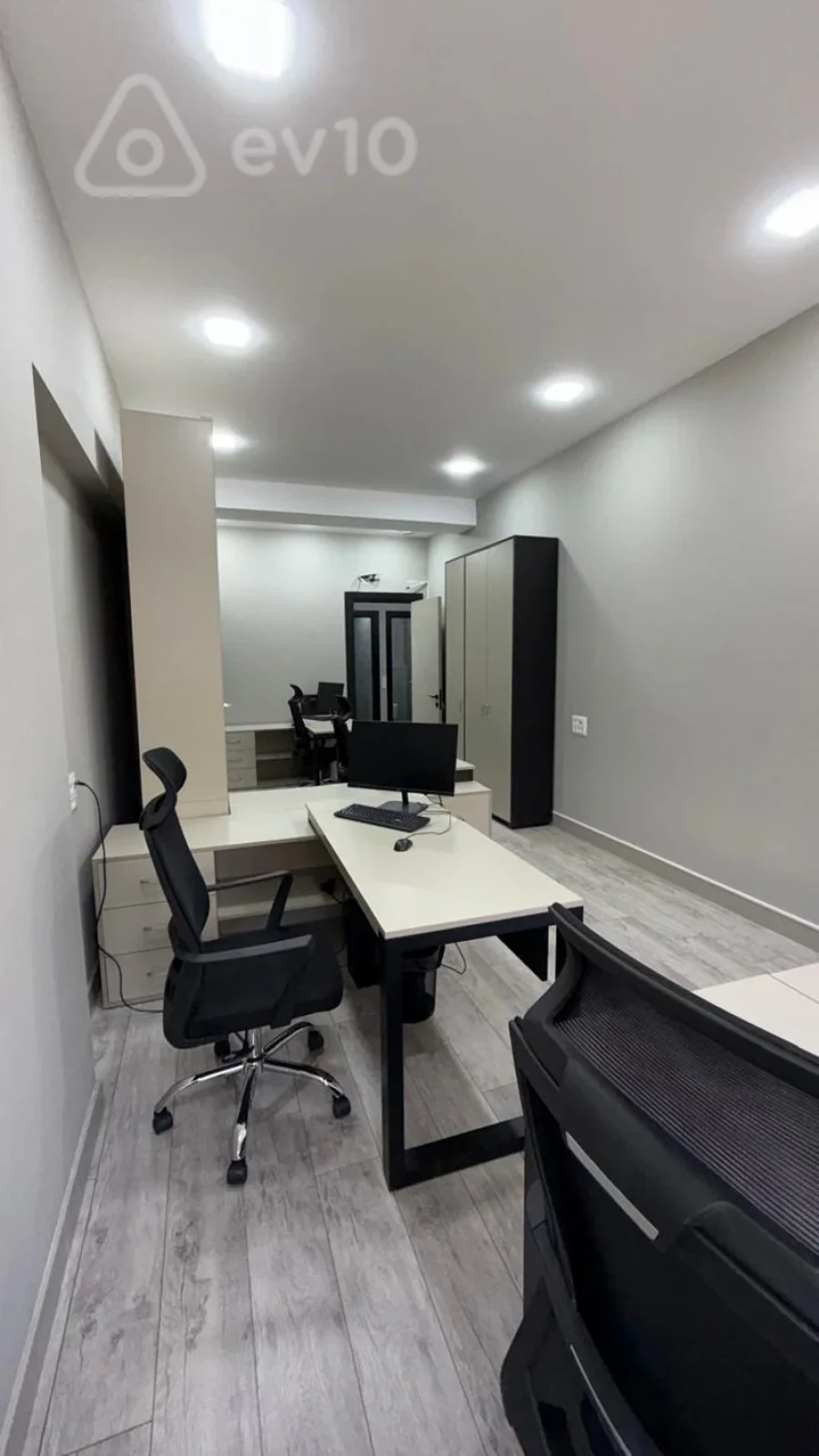 Kirayə verilir 3 otaqlı ofis 120 m²