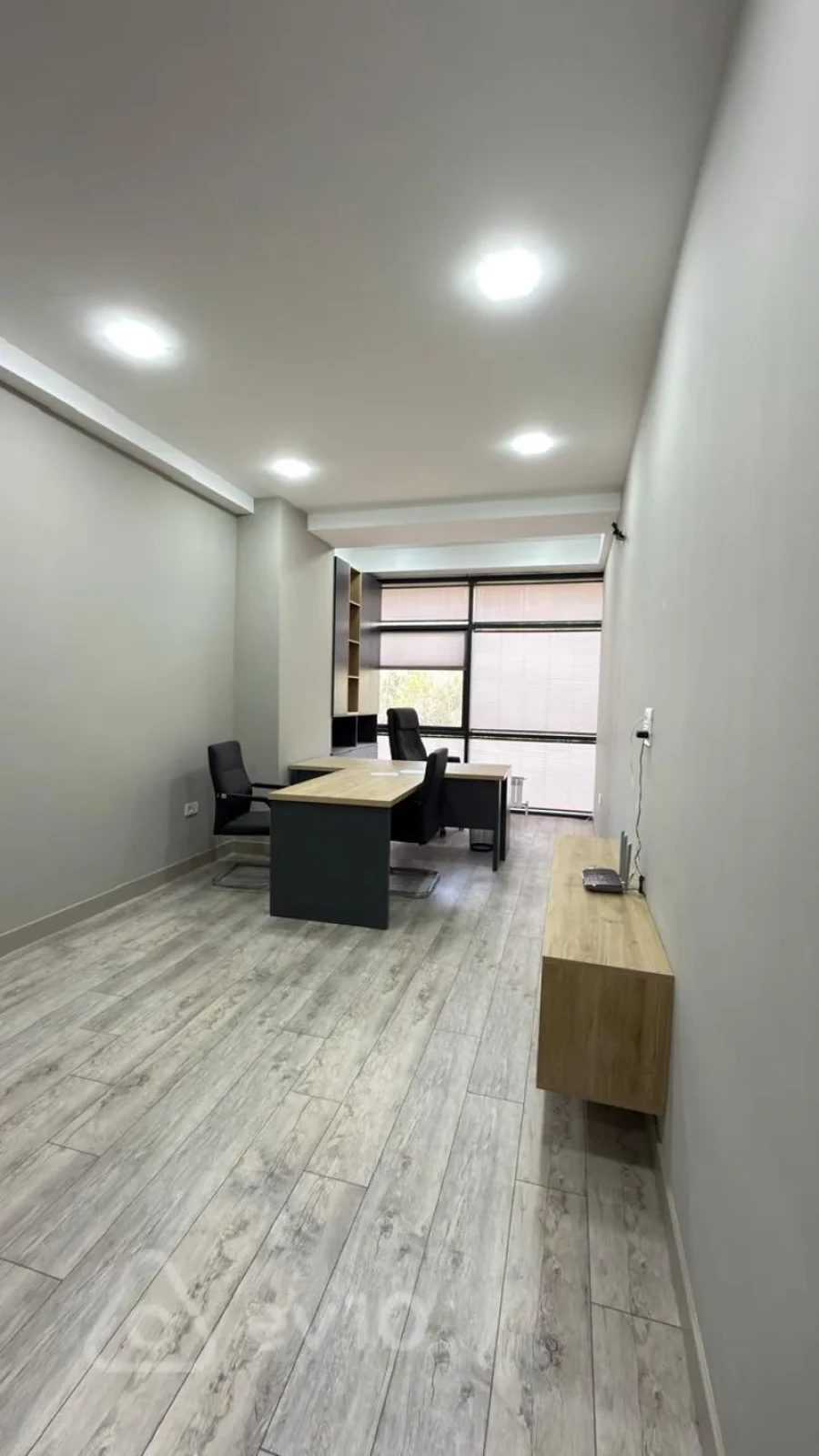 Kirayə verilir 3 otaqlı ofis 120 m²