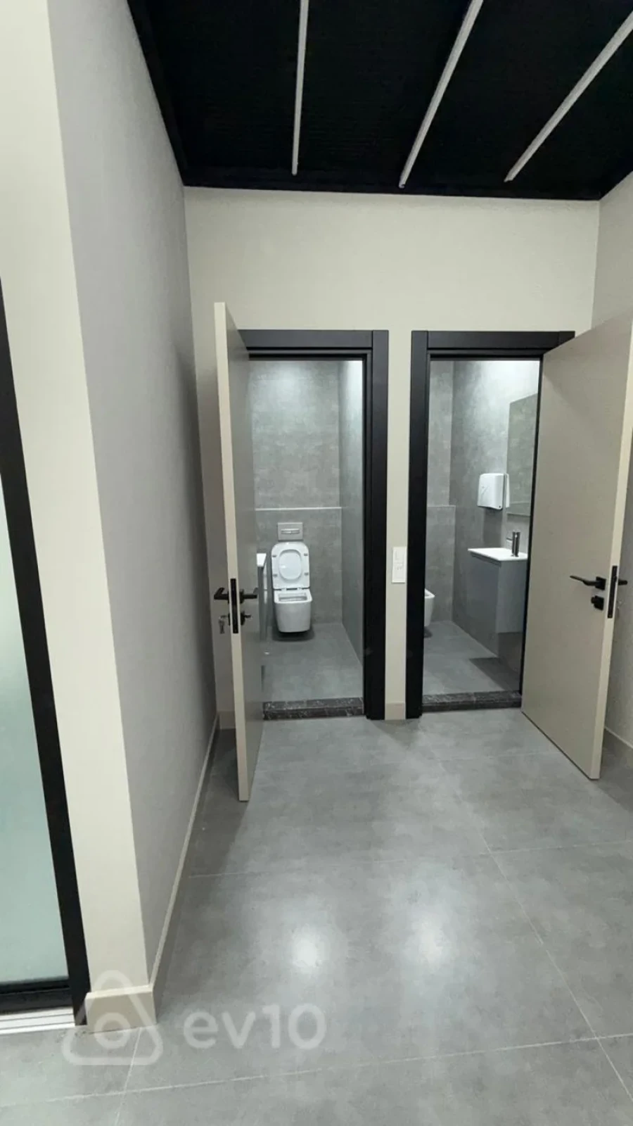 Kirayə verilir 3 otaqlı ofis 120 m²