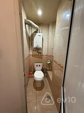 Kirayə verilir 2 otaqlı köhnə tikili 55 m²