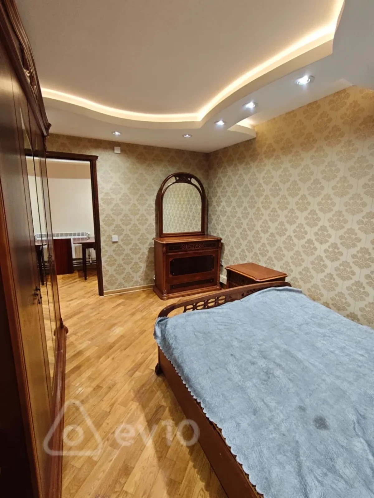 Kirayə verilir 3 otaqlı yeni tikili 85 m²
