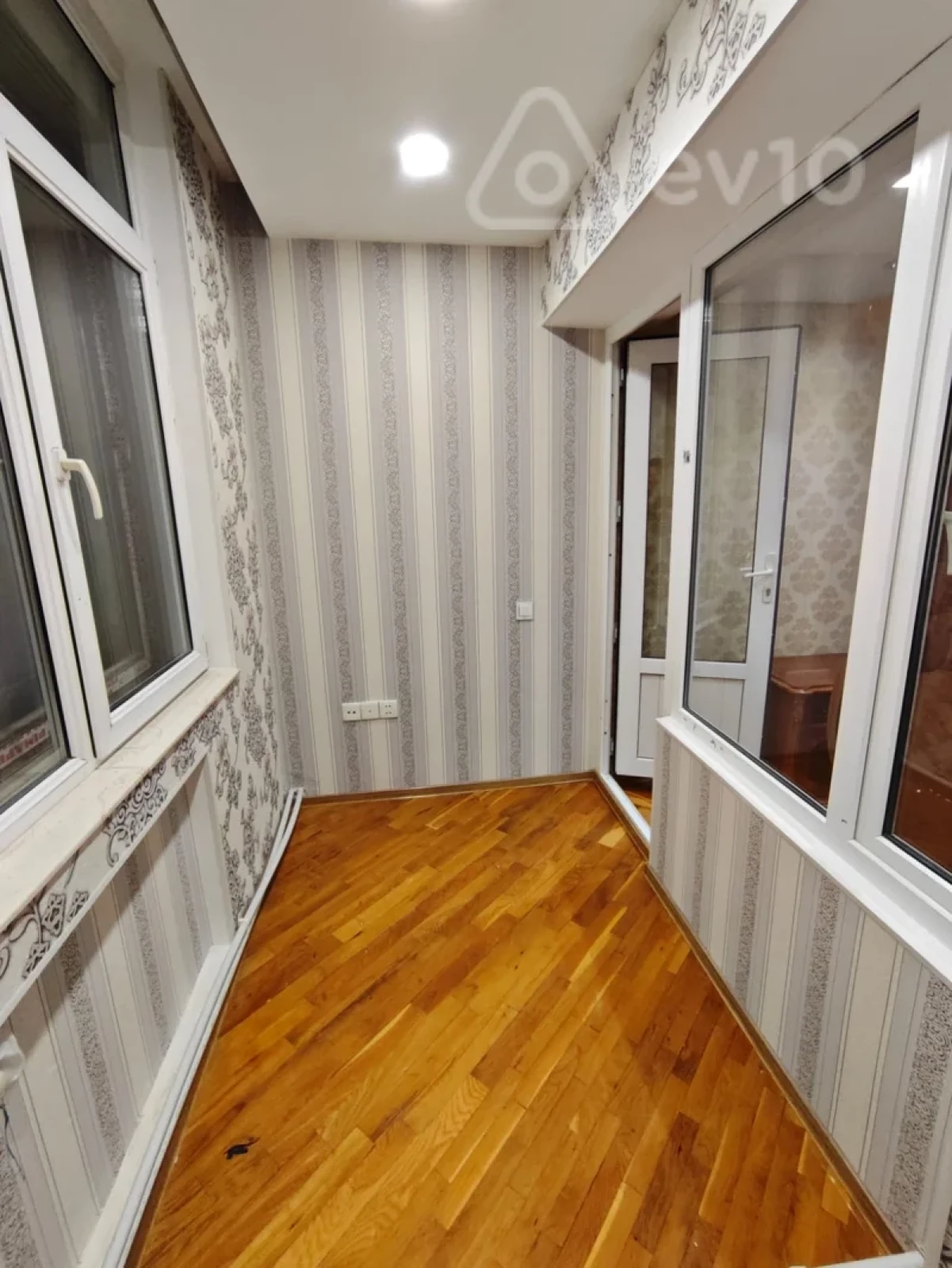 Kirayə verilir 3 otaqlı yeni tikili 85 m²