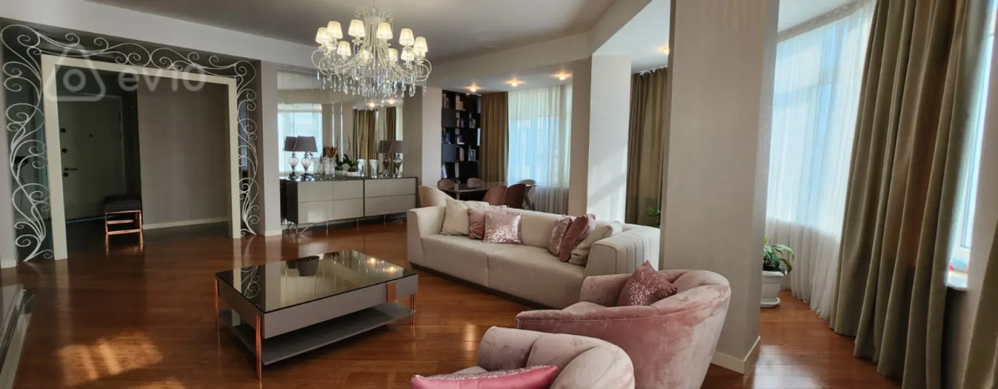 Kirayə verilir 3 otaqlı yeni tikili 160 m²
