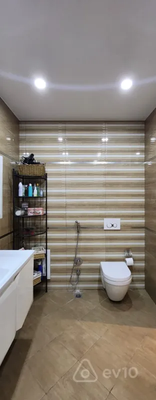 Kirayə verilir 3 otaqlı yeni tikili 160 m²