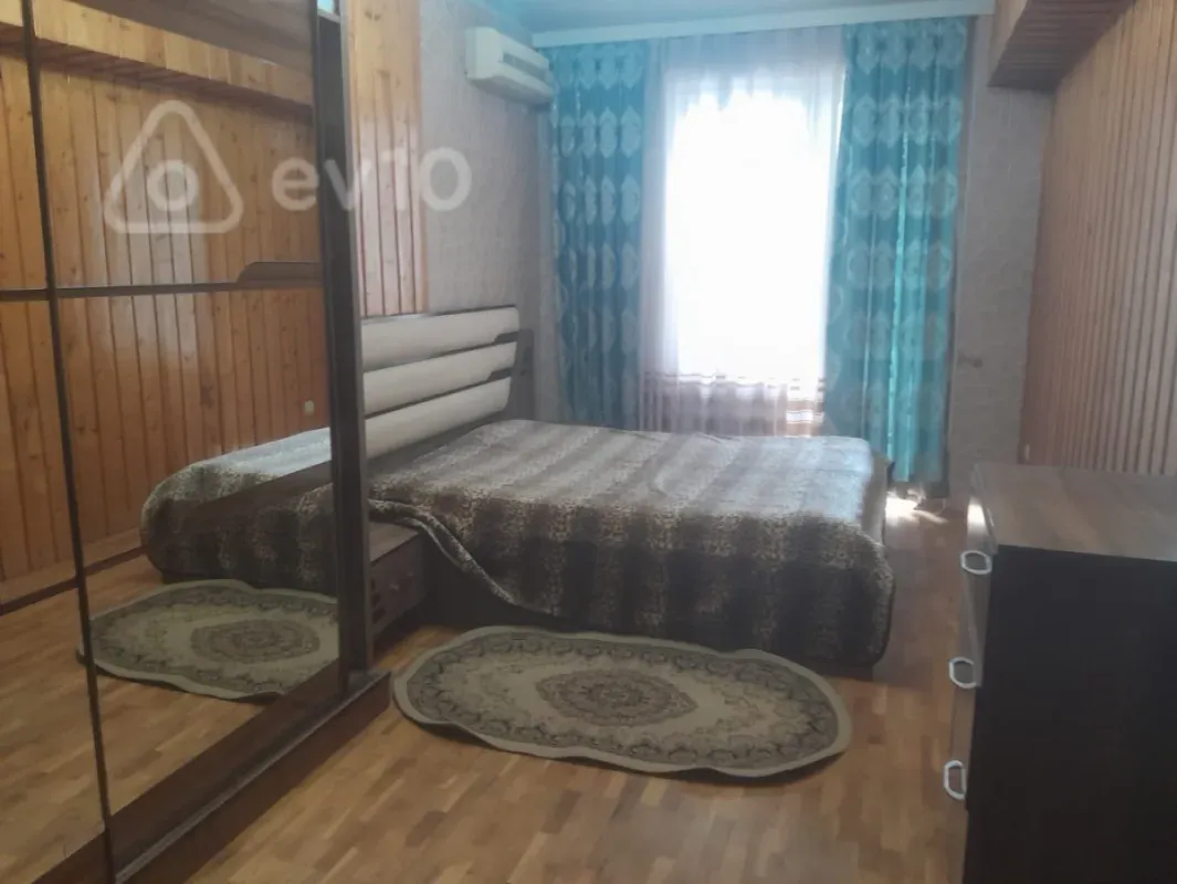 Kirayə verilir 3 otaqlı yeni tikili 110 m²