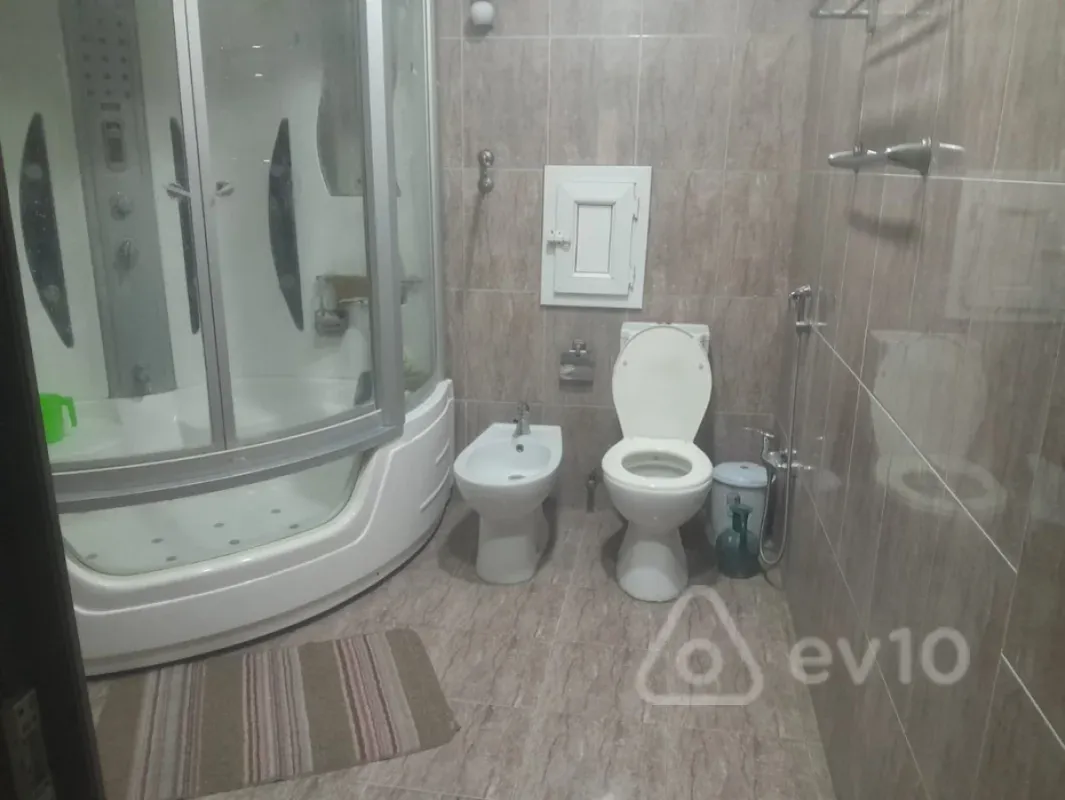 Kirayə verilir 3 otaqlı yeni tikili 110 m²