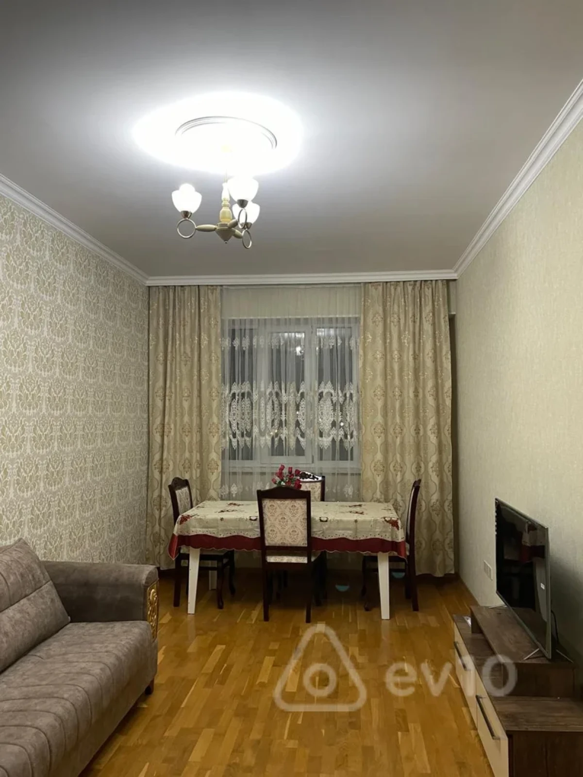 Kirayə verilir 2 otaqlı yeni tikili 63 m²