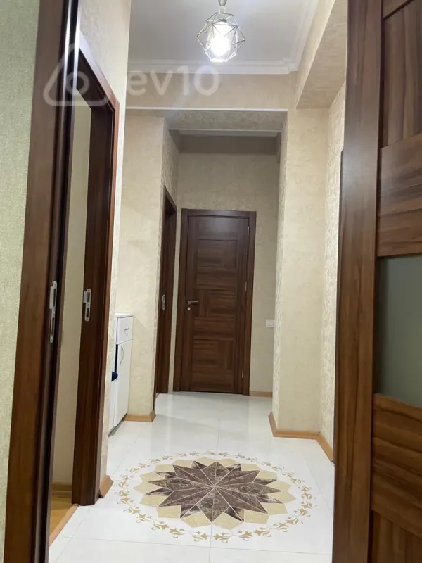 Kirayə verilir 2 otaqlı yeni tikili 63 m²