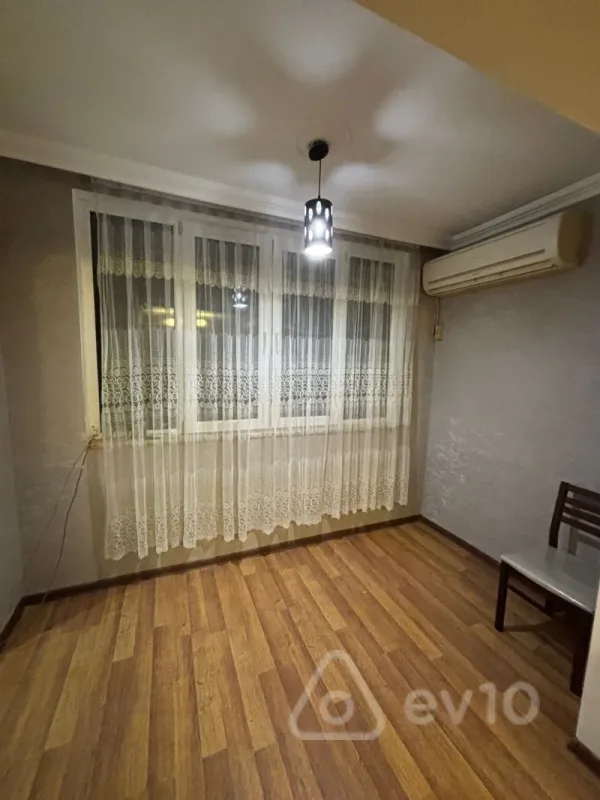 Kirayə verilir 3 otaqlı yeni tikili 90 m²