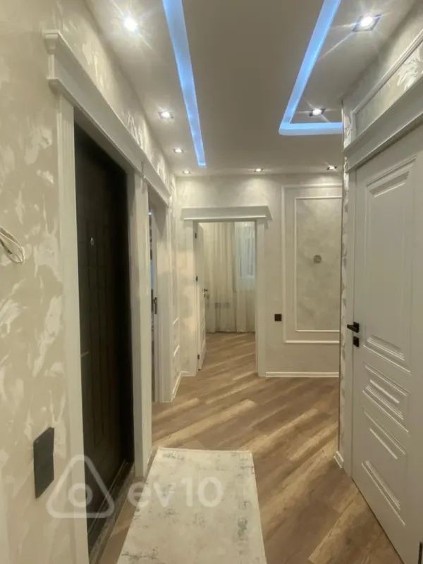 Satılır 3 otaqlı köhnə tikili 65 m²
