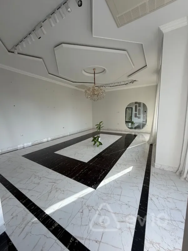 Kirayə verilir 5 otaqlı yeni tikili 360 m²